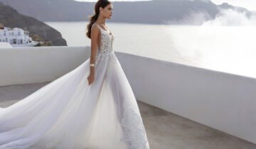 A Perla Bridal Guide to the Top Wedding Dress Fabrics for Each Season